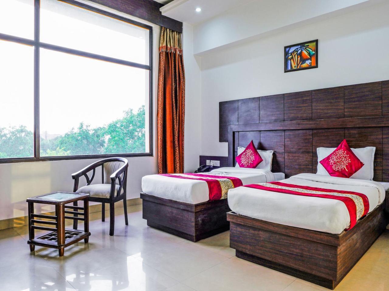 Madhu Resort Agra  Eksteriør bilde