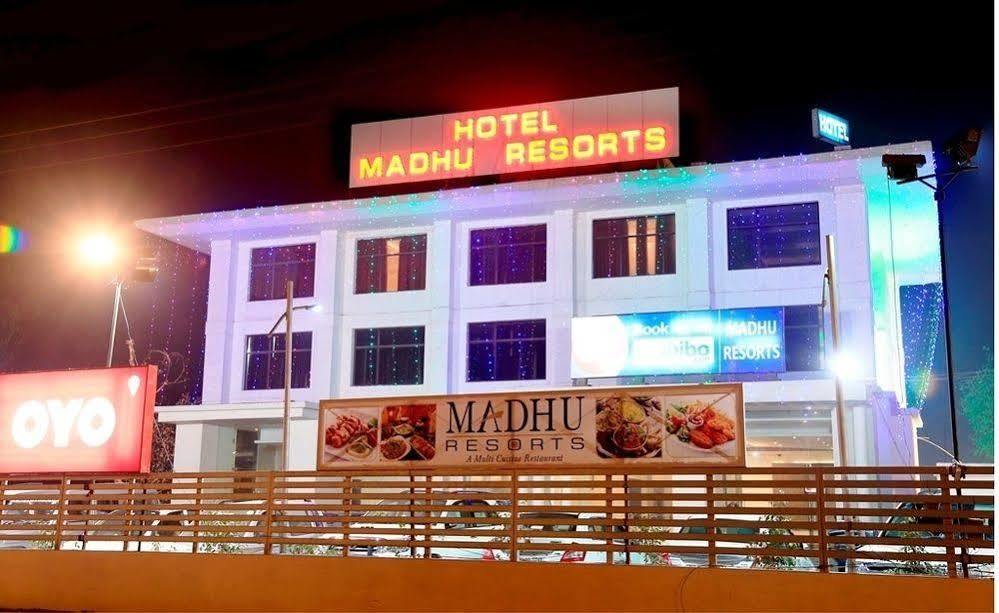 Madhu Resort Agra  Eksteriør bilde